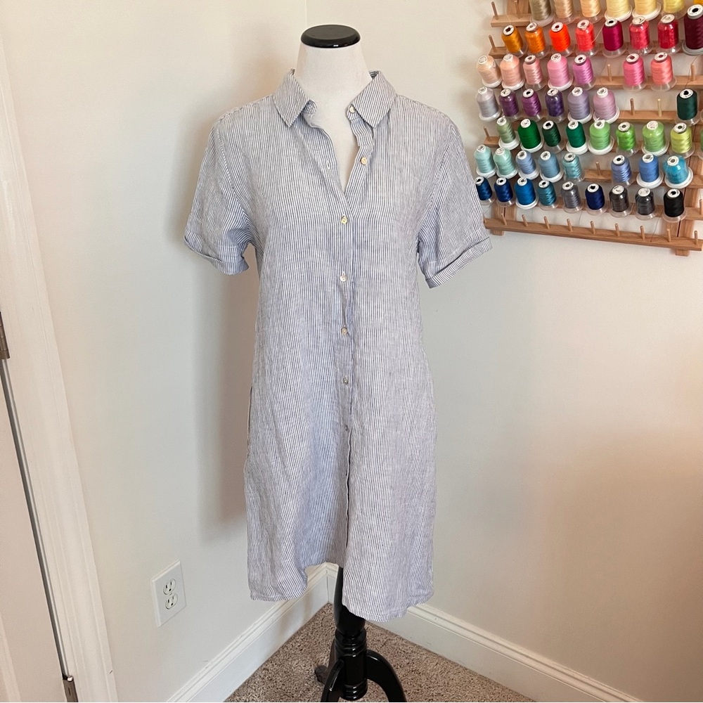 NWT Tahari Short Sleeve Button Down Collared Linen Pinstrip dress